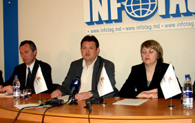 23.04.2003 DEPARTAMENTUL VAMAL A PERMIS CASEI DE COMERŢ „AGURDINO” SĂ ACTIVEZE ÎN REGIMUL ANTERIOR PÎNĂ LA 7 MAI (CONFERINŢE DE PRESĂ LA AGENŢIA INFOTAG)