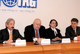 11.03.2004 ITALIA VA AJUTA ÎNTREPRINDERILE MICI ŞI MIJLOCII DIN MOLDOVA SĂ OBŢINĂ ASISTENŢĂ FINANCIARĂ DIN PARTEA UE (CONFERINŢĂ DE PRESĂ LA „INFOTAG”)