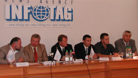 14.09.2004. CONFERINŢĂ DE PRESĂ LA AGENŢIA INFOTAG: EXPOZIŢIA AUTOMARKET VA FI ORGANIZATĂ ANUAL