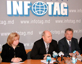 26.01.2005 PREŞEDINTELE CONSILIULUI ECONOMIC DE PE LÎNGĂ PRIMARUL CAPITALEI ACUZĂ CONDUCEREA CENTRULUI SANITAR-EPIDEMIOLOGIC MUNICIPAL DE CORUPŢIE (CONFERINŢĂ DE PRESĂ LA AGENŢIA INFOTAG)