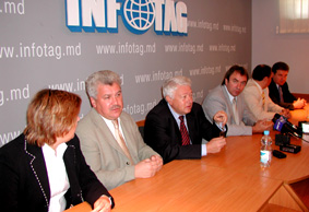 27.09.2005 OAMENII DE AFACERI DIN MOLDOVA PLEDEAZĂ PENTRU DEZVOLTAREA BUSINESS-ULUI ÎN TERITORIU