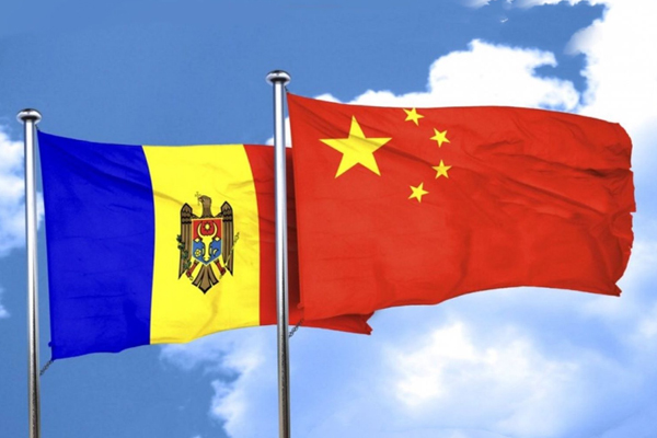 AMBASADORUL CHINEZ ȘI PREMIERUL MOLDOVEAN CONSIDERĂ CĂ CELE DOUĂ STATE AU UN MARE POTENȚIAL PENTRU DEZVOLTAREA COOPERĂRII