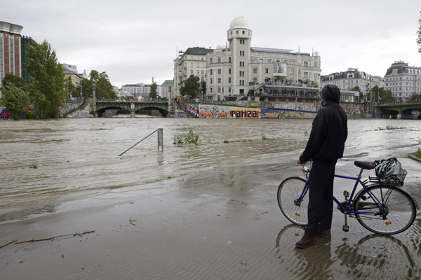 MINISTERUL DE EXTERNE ÎNDEAMNĂ CETĂȚENII SĂ SE ABȚINĂ DE LA CĂLĂTORIILE ÎN AUSTRIA DIN CAUZA CONDIȚIILOR METEO NEFAVORABILE 