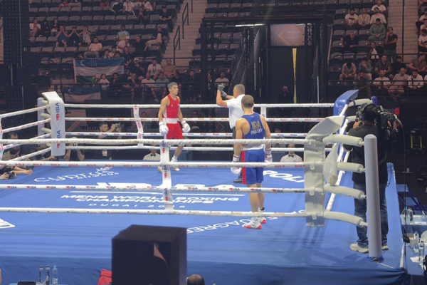 ALEXANDRU PARASCHIV ȘI DARIA SAZONOVA SUNT CEI MAI BUNI BOXERI AI ANULUI 2025 DIN MOLDOVA