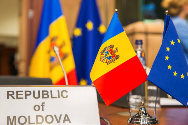 EUROPEAN COMMISSION IN FAVOR OF STARTING NEGOTIATIONS ON UKRAINE AND MOLDOVA