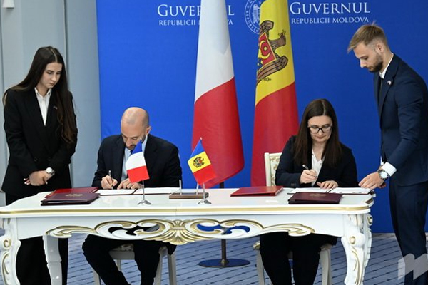 MOLDOVA AND FRANCE HAVE SIGNED TWO COOPERATION AGREEMENTS