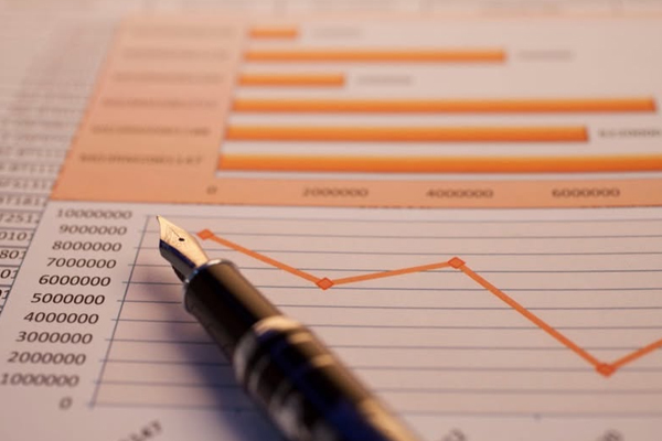 NATIONAL BANK OF MOLDOVA LOWERED BASE RATE FROM 6% TO 5%