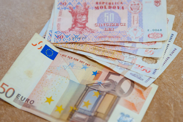 MOLDOVAN CURRENCY MARKET: BUYERS AND SELLERS FIND EACH OTHER EASILY