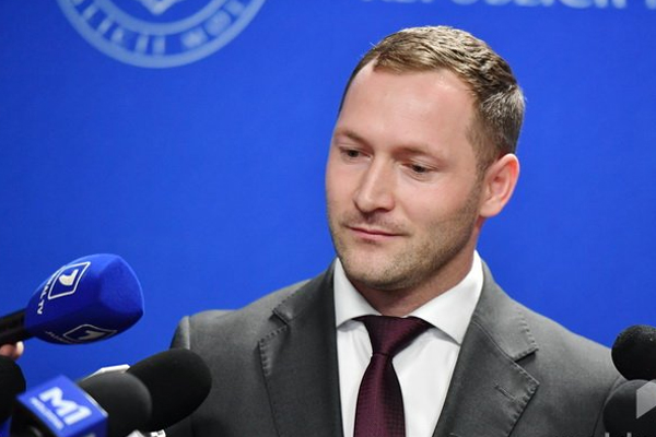 ENVIRONMENT MINISTER STATES WATER QUALITY IN THE DNIESTER IS IMPROVING, BUT SUPPLY TO NORTHERN MOLDOVA WILL NOT BE RESUMED FOR AT LEAST 48 HOURS