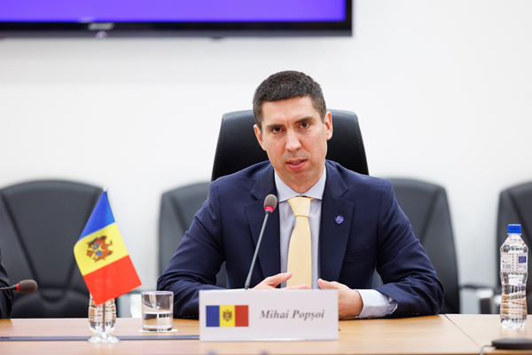 FOREIGN MINISTER MIHAI POPSOI CALLED ON MOLDOVAN CITIZENS TO TREAT OFFERS OF RUSSIAN CITIZENSHIP WITH "MAXIMUM CAUTION"
