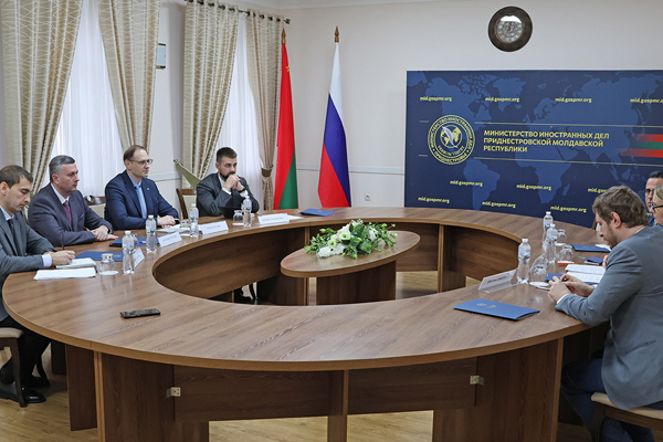 TRANSNISTRIAN NEGOTIATOR VITALI IGNATIEV MET WITH ACTING HEAD OF THE OSCE MISSION TO MOLDOVA ISABELA HARTMANN