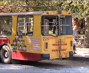 14.08.2006 TROLLEYBUS EXPLOSION IN TIRASPOL KILLS MAN AND CHILD