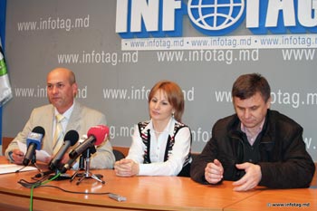 LADOM SPEAKS OF ALMOST INVISIBLE ELECTION CAMPAIGN IN GAGAUZIA    