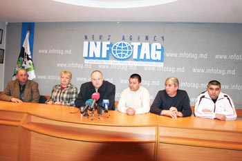 DECEIVED SHAREHOLDERS REQUEST MOLDOVAN AUTHORITIES TO HELP THEM 