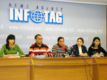 TĂRNĂ-ROM UNION INVITES GOVERNMENT TO PARTICIPATE MORE ACTIVELY IN SOLVING GYPSY CHILDREN’S EDUCATION PROBLEM 