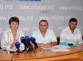 GROUP OF COLONITA VILLAGE RESIDENTS ACCUSES VIOREL GHIMP OF KINDERGARTEN MISAPPROPRIATION