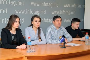 COMOARA DEMANDS TO FIRE CHISINAU MUNICIPAL CULTURE CHIEF