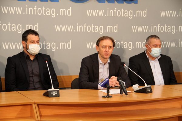 EX-PLAYERS OF MOLDOVAN NATIONAL TEAM ACCUSE MFF